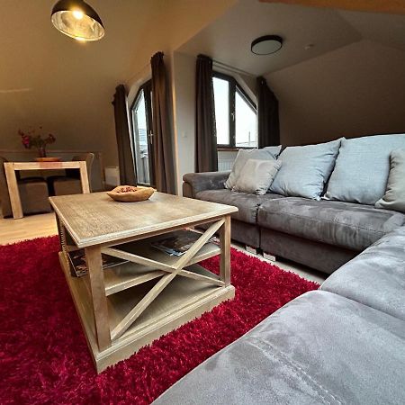 Race & Rooms Appartment Stavelot Exteriör bild