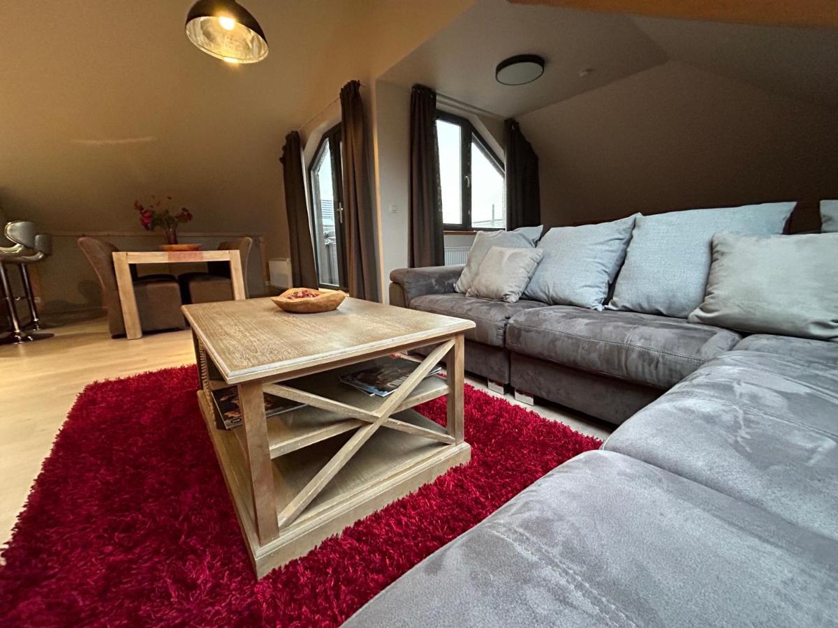 Race & Rooms Appartment Stavelot Exteriör bild